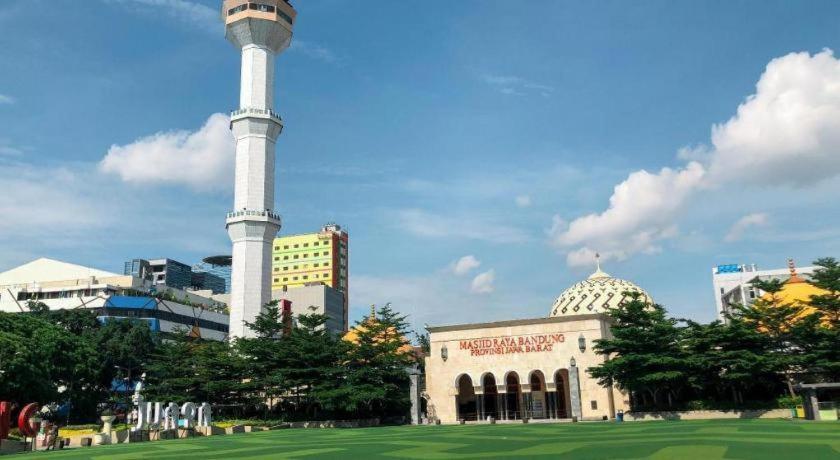 Hotel Nyland Pasteur Bandung Exterior foto